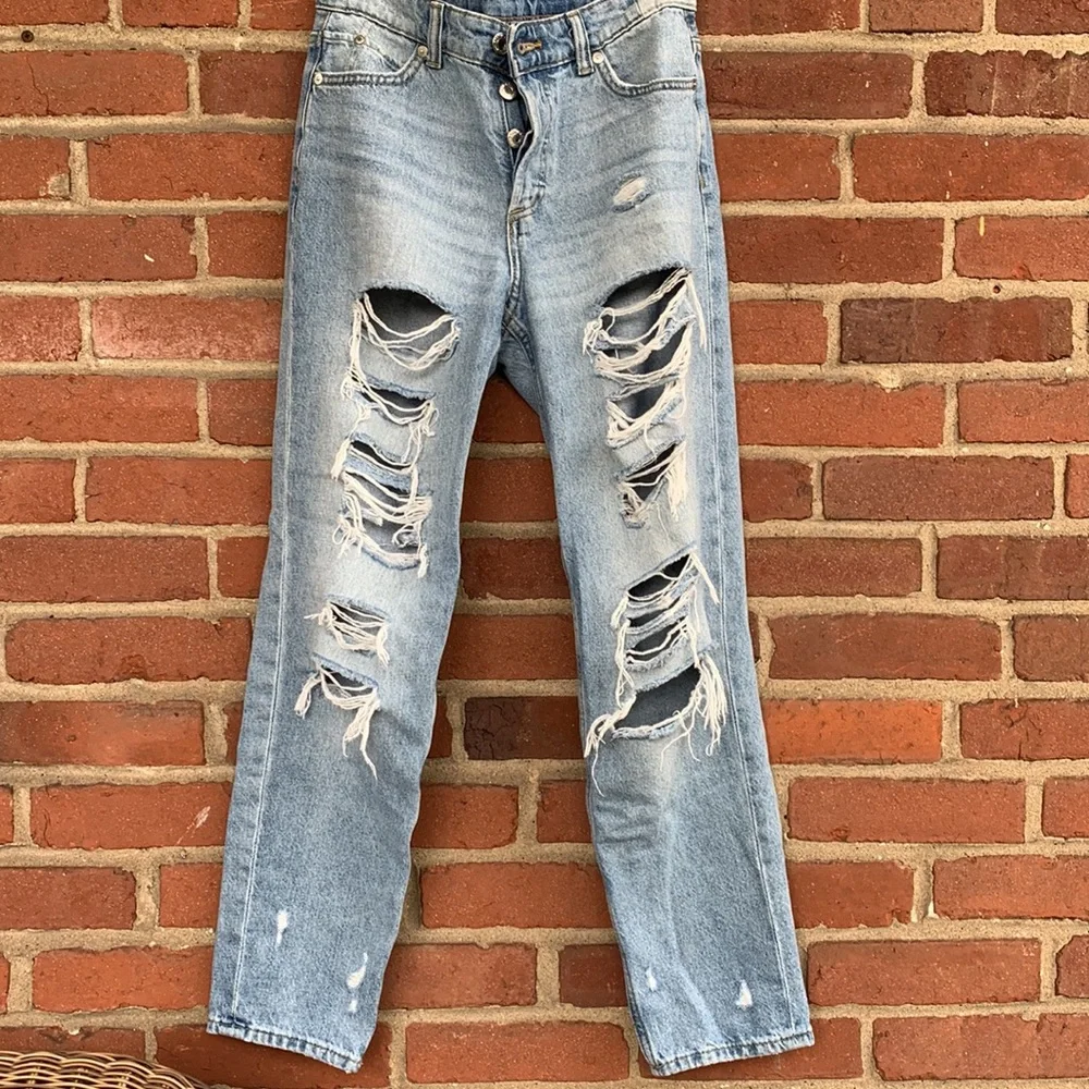 H&M Boyfriend jeans (US 2) - Picture 3 of 6